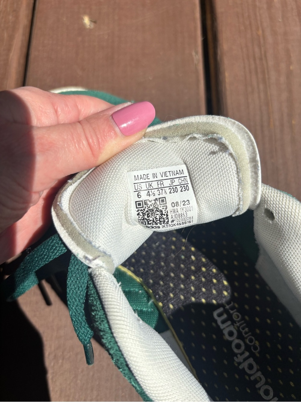 adidas Womens Green Suede Low-Top Sneakers - Picture 5 of 5